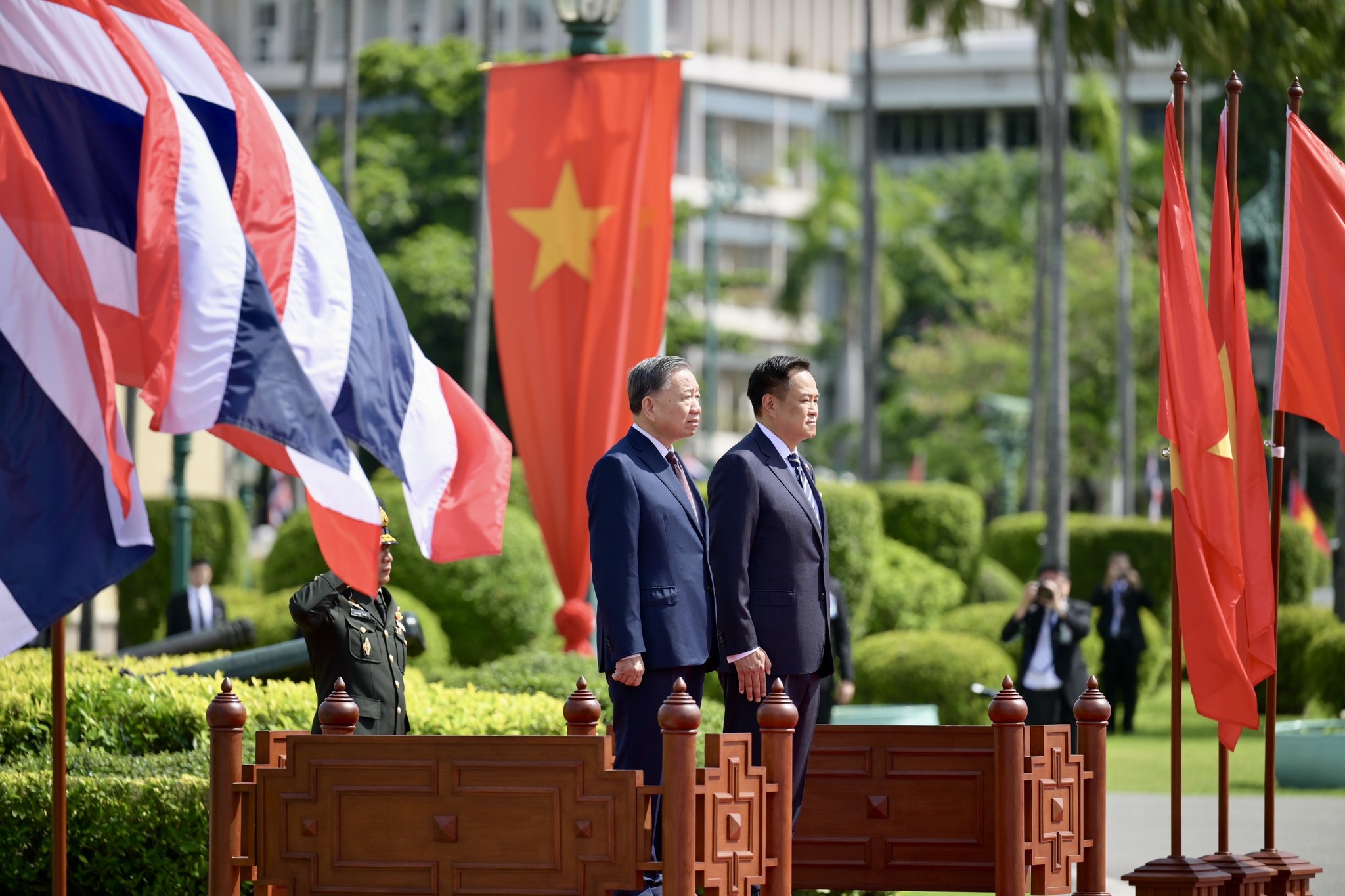 ไทย&ndash;เวียดนามแน่นแฟ้น! นายกฯ ต้อนรับ &ldquo;โต เลิม&rdquo; เยือนไทยอย่างเป็นทางการ มุ่งยกระดับความร่วมมือรอบด้าน